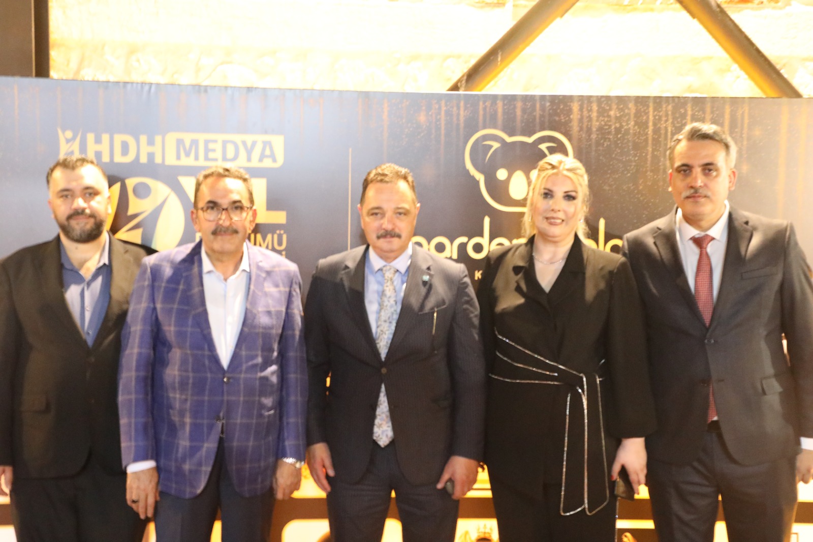 HDH Medya 10. yıl gala gecesinde başarılar ödüllendirildi